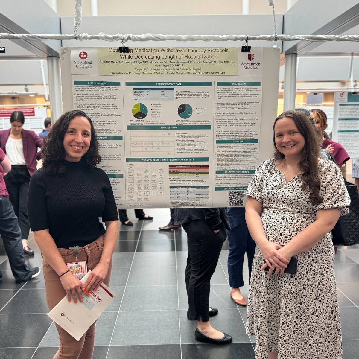 StonyBrookMed's tweet image. Today, #StonyBrook Children’s Hospital held its annual Resident and Fellow Research Day! In addition to their clinical work, these physicians are advancing #research and medical education.👏 Congratulations to our researchers and faculty mentors! #Peds #WeAreStonyBrookMedicine