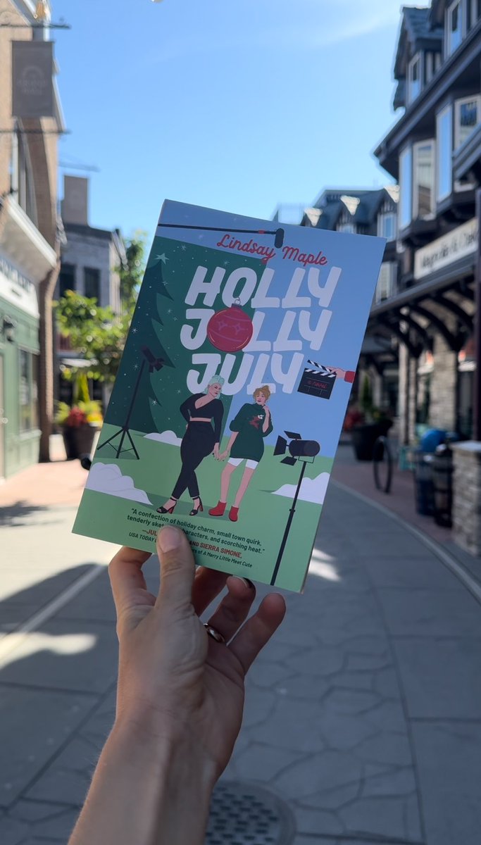 Only a couple more weeks until HOLLY JOLLY JULY comes out! Grab your copy early for the extra spicy WHY CHOOSE alternate ending 🔥 🥵 🌶️ 

#writingcommunity #romancebooks #romcombooks