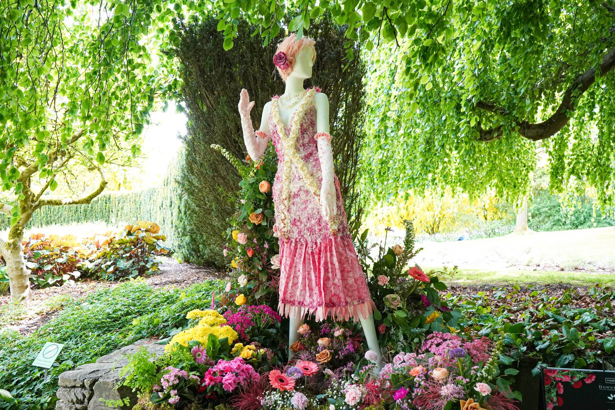 VanDusen Garden (@vandusengdn) on Twitter photo 🌹Fleurs de Villes Downton Abbey, presented by Oakridge Park, is on now until June 1. Stroll through floral displays inspired by the Crawley family’s iconic storyline set among the breathtaking beauty of the Garden in spring. Included with admission
©2025 Focus Features LLC 🌹Fleurs de Villes Downton Abbey, presented by Oakridge Park, is on now until June 1. Stroll through floral displays inspired by the Crawley family’s iconic storyline set among the breathtaking beauty of the Garden in spring. Included with admission
©2025 Focus Features LLC