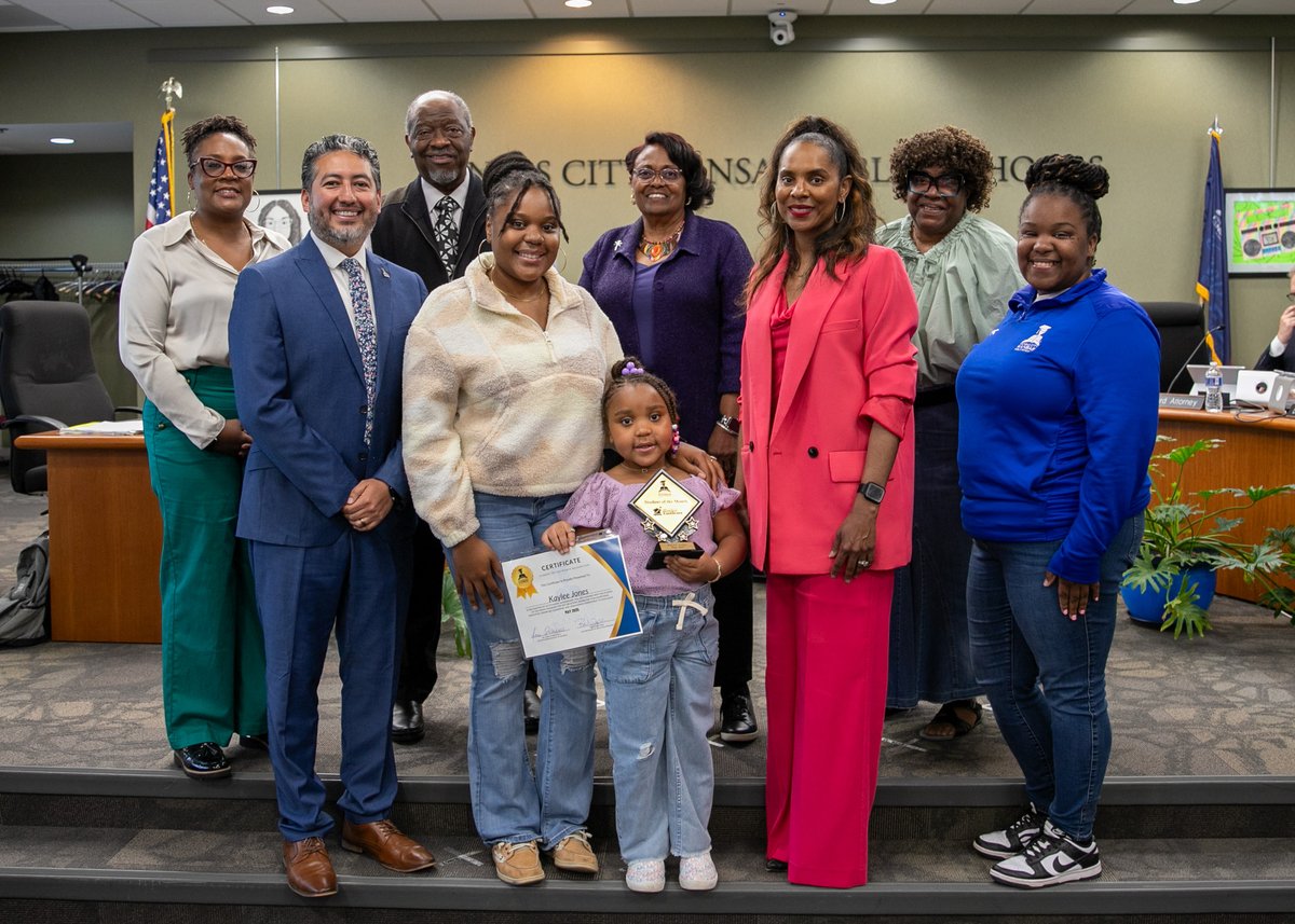 Congratulations to the May 2025 Students of the Month!

Kaylee Jones, Early Childhood
King Peterson, Elementary
Elmer Estrada, Elementary
Brooklyn White, Middle School
Asia Jackson, High School

Read more about these outstanding students here: kckschools.org/newsroom/detai…