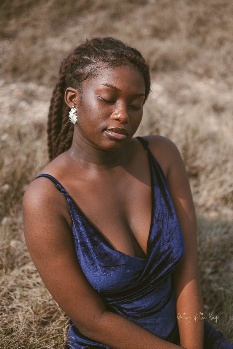 galleryoking's tweet image. Crystal Dark Blue
muse: Roma
Canon 6D + 50mm lens
.
photographed by me
.
#style #blackisbeautiful #melanin #ofcportraits #outdoor #onelightsetup #instagood #instagram #drawingwithlight #hardlight #moodportraits #commercialmodel #commercialmodelling #vogueeko #discover #magazine