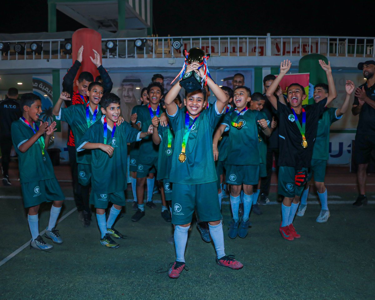 مراكز التدريب الإقليمية تحتفي بـ #اليوم_العالمي_للبراعم بمشاركة 460 لاعبًا ولاعبة بإشراف <a href="/theafcdotcom/">AFC</a>
🔗- saff.com.sa/news.php?id=36…