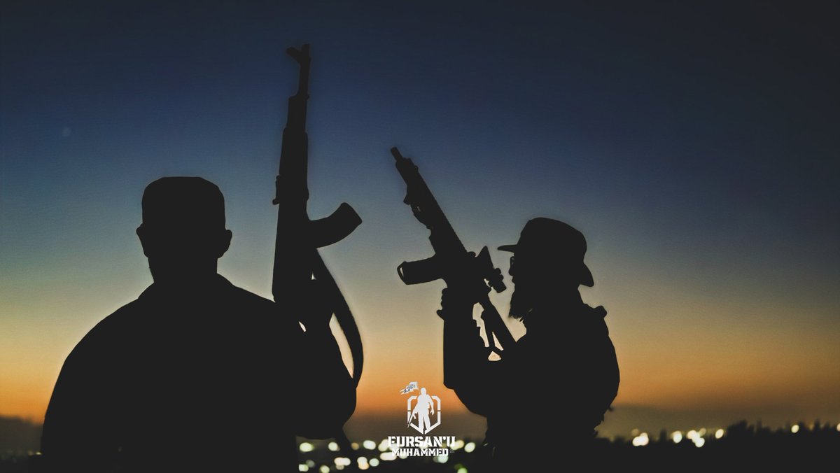 FursanTacticall's tweet photo. Bir mücahidin cih*d yolculuğunda karşılaştığı en ağır imtihanlardan biri, uzun günler, çetin olaylar ve bereketli saatlerle gönülden bağlandığı kardeşlerinden, özellikle de şehitlik şerefine eren sevdiklerinden ayrılmaktır. ++ https://t.co/5lN2hd601d