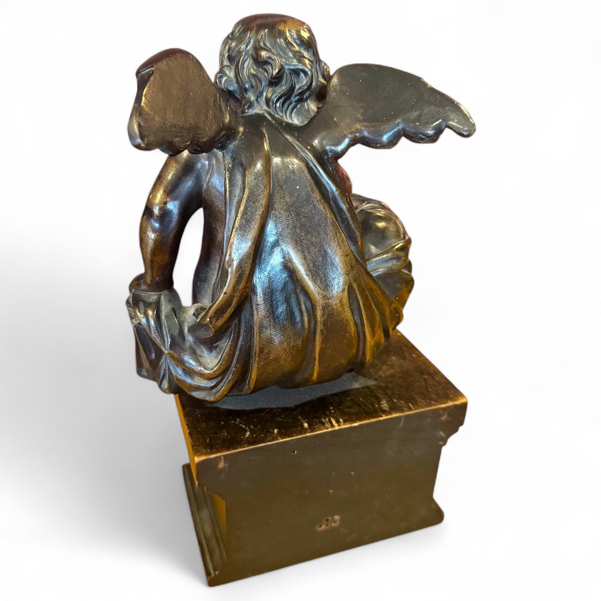 Find of the day at Woburn, a 17th C bronze of L’Ange Pluereur - the angel weeps - after Nicolas Blasset. The original marble carving, is part of a monument dedicated to Guilain Lucas in the Cathedrale Notre-Dame d’Amien.  Estimate £1,000- £2,000. To go under the hammer 19 July