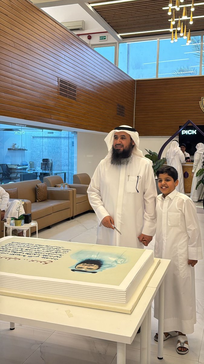كفيت ووفيت يابودويح 
ورايتك بيضه 💐💐

#جمعية_المهندسين_الكويتية
