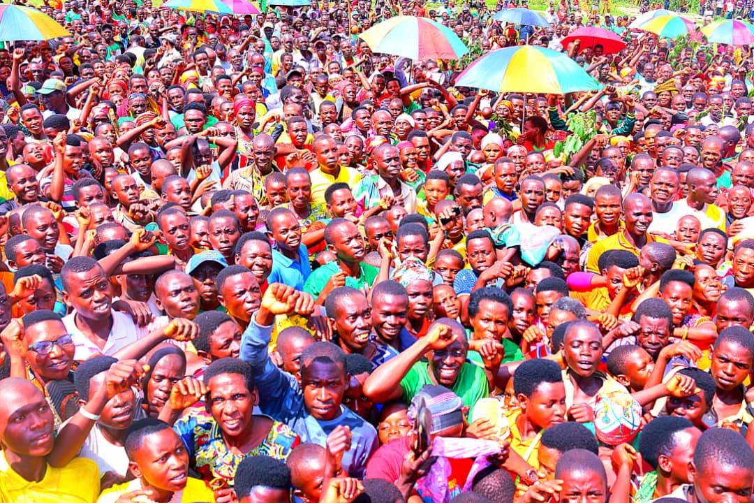 CnddFddButanyer's tweet photo. #Kirundo 28/5/2025:Abanywanyi 259 ba #Cnl #Uprona binjjwe @CnddFdd aho imyiyamamazo yabera mu mitumba ya zone #Ntega, #Runyankezi.Umunyamabnga w @CnddFdd @TiteT52696 yigishije ukwo batora,asaba ubuserukizi,kuva mu namashingiro kwigisha neza amakarata mu kwirind amajwi y'impfagusa https://t.co/wg4HcXjerU