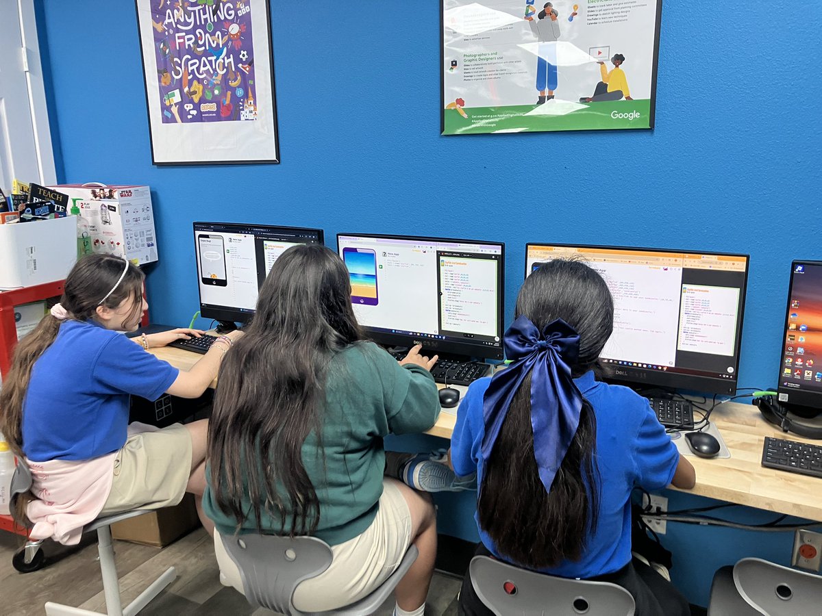 EdcampEFWMA's tweet photo. Our 4th &amp; 5th grade  @efwmaschool working on @BitsboxKids 
@scratch #JavaScript #equity #diversity #inclusion #confidence #ImpactsofComputing #AFEteacher #AmazonFutureEngineer  @AmazonNews
#CoactionCollective
#teamwork #ITeachCode   #CSforALL #code  #creativity #curiosity https://t.co/vaKixkOkBF