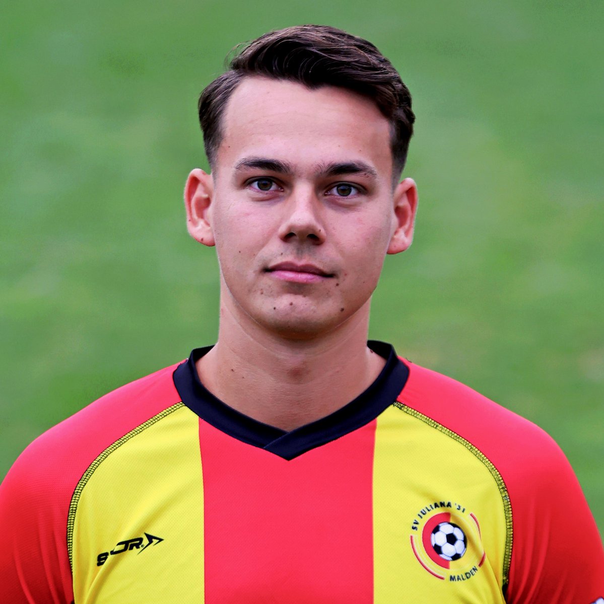 Lorenzo maakt de 1-0 in de 22e minuut