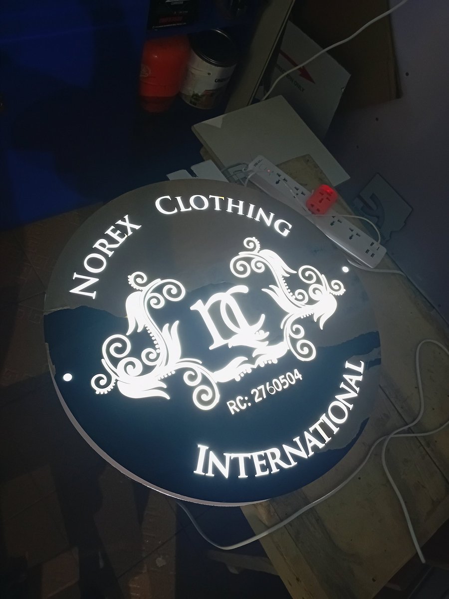 HalamiiPUB's tweet image. Lights on, impact made. ✨
Proud of this glowing 2x2ft indoor signage for Norex Clothing International.
#SignWriter #LEDSign #BrandVisibility
#Stillinthemaking🙏💥💪💯