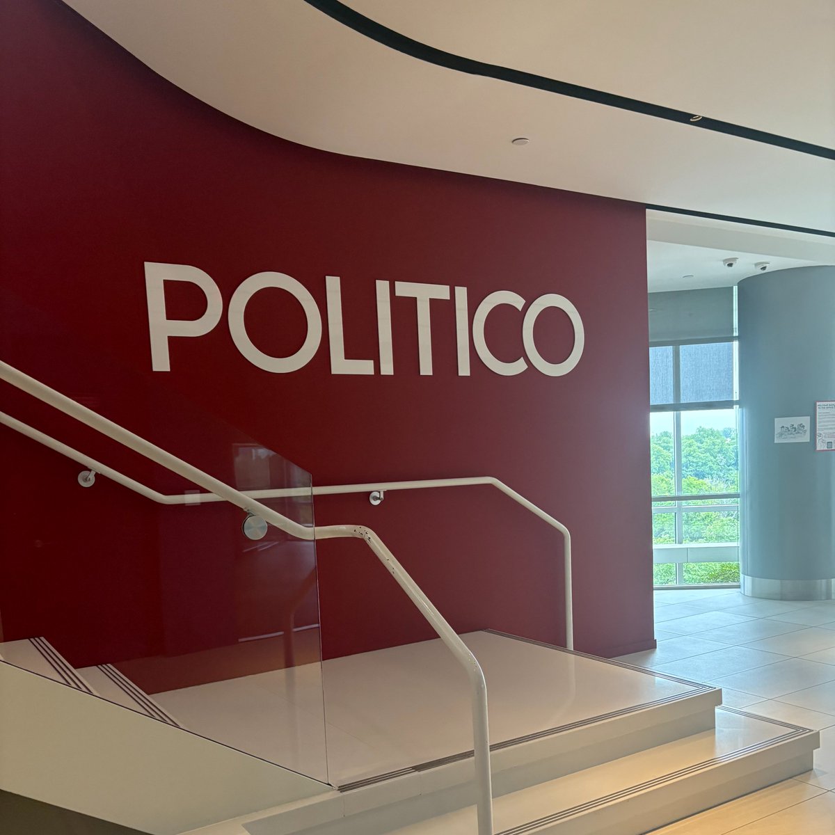 In ~personal news~ today is my last day at POLITICO after nearly 4 years. 

It's been a fun ride with a fantastic team, but it's time for me to try something new. Thanks to everyone who took the time to explain something wonky to me -- see you in the next chapter!