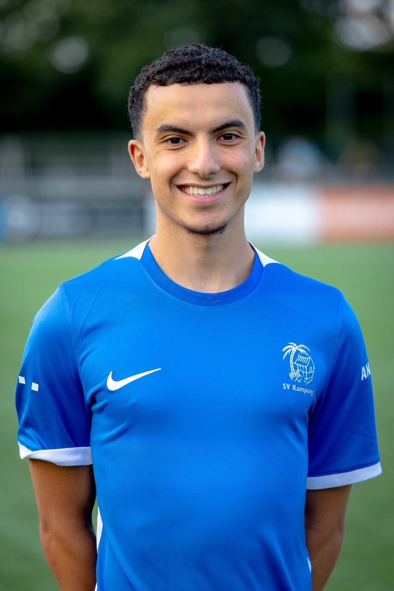 KampongVoetbal's tweet photo. 41’ ⚽️ 0-2 door Mo Himich #forkam https://t.co/ZfWHe02ufd