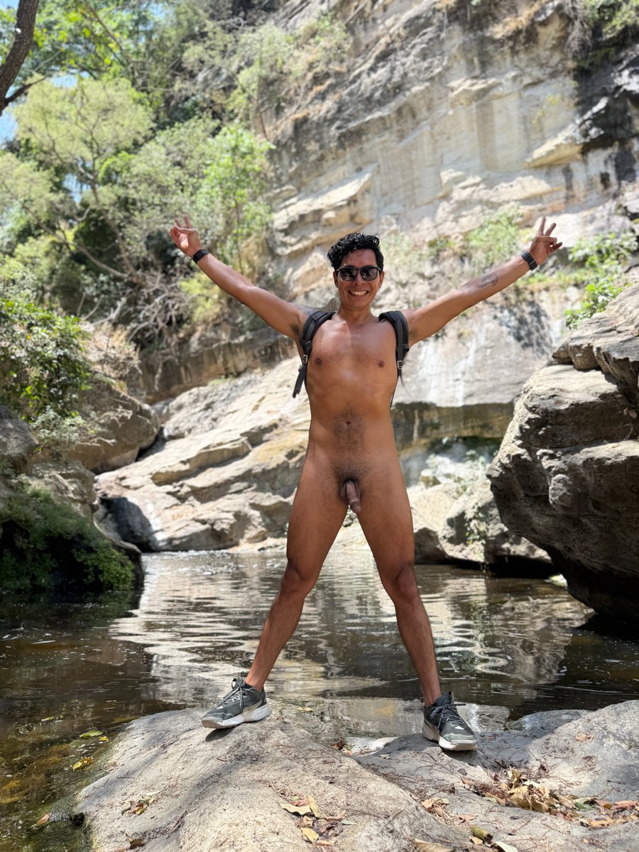 Hiking free, wild, and connected to nature to the feeling of moving through the mountains with nothing but the wind on your skin. 🌿⛰️✨

This adventure was unforgettable and there’s a full experience waiting for those who want to go deeper. P4tre0n /hectormtz
