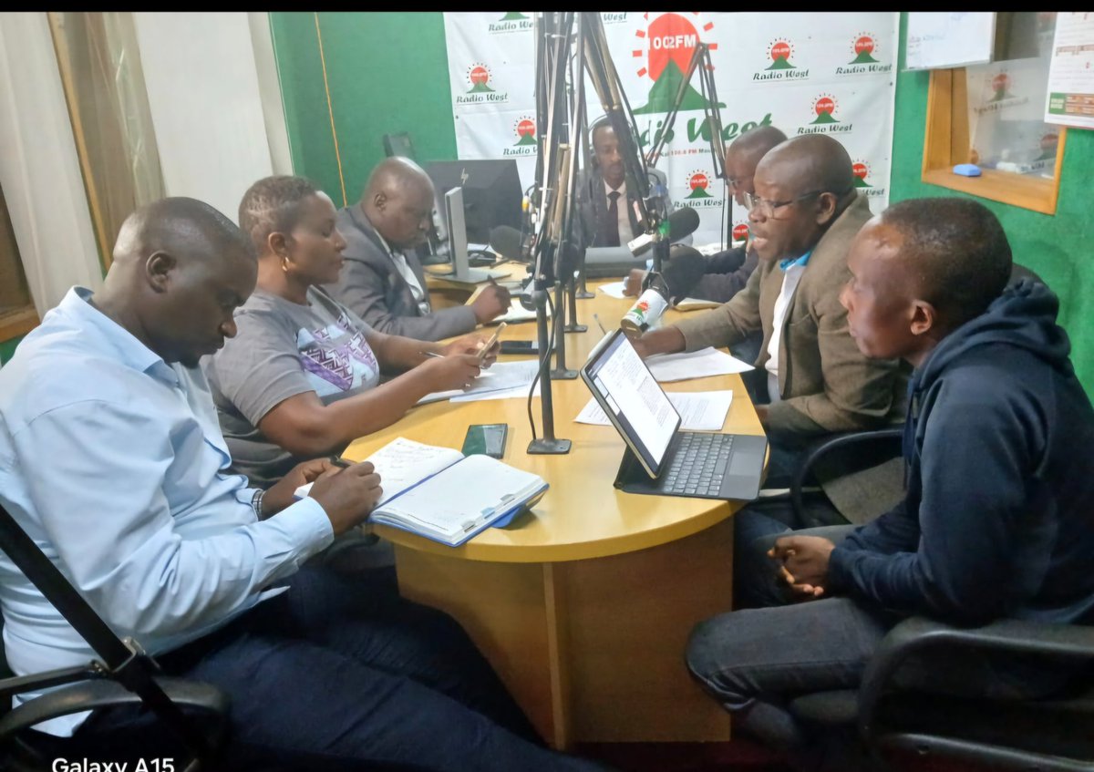 ICRP_Uganda updates: Frame 1 ICRP Resident Eng Patrick Muganzi on Mic Frame 2 DPO Patrick Tumsesigye. Frame 3 LCv Isingiro district MR Turahi Alone
##Isingirodistrict