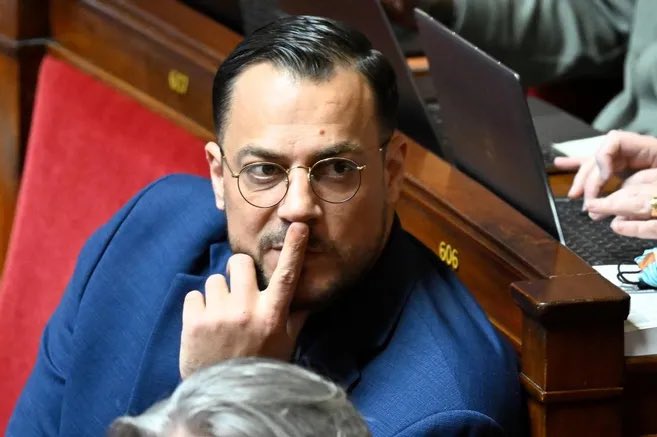 🚨 ALERTE INFO - Le domicile du député LFI Sébastien Delogu ainsi que son voisinage ont été évacués en fin de journée en raison d’un colis suspect. 

Après vérifications, il s’agissait simplement d’un dictionnaire.