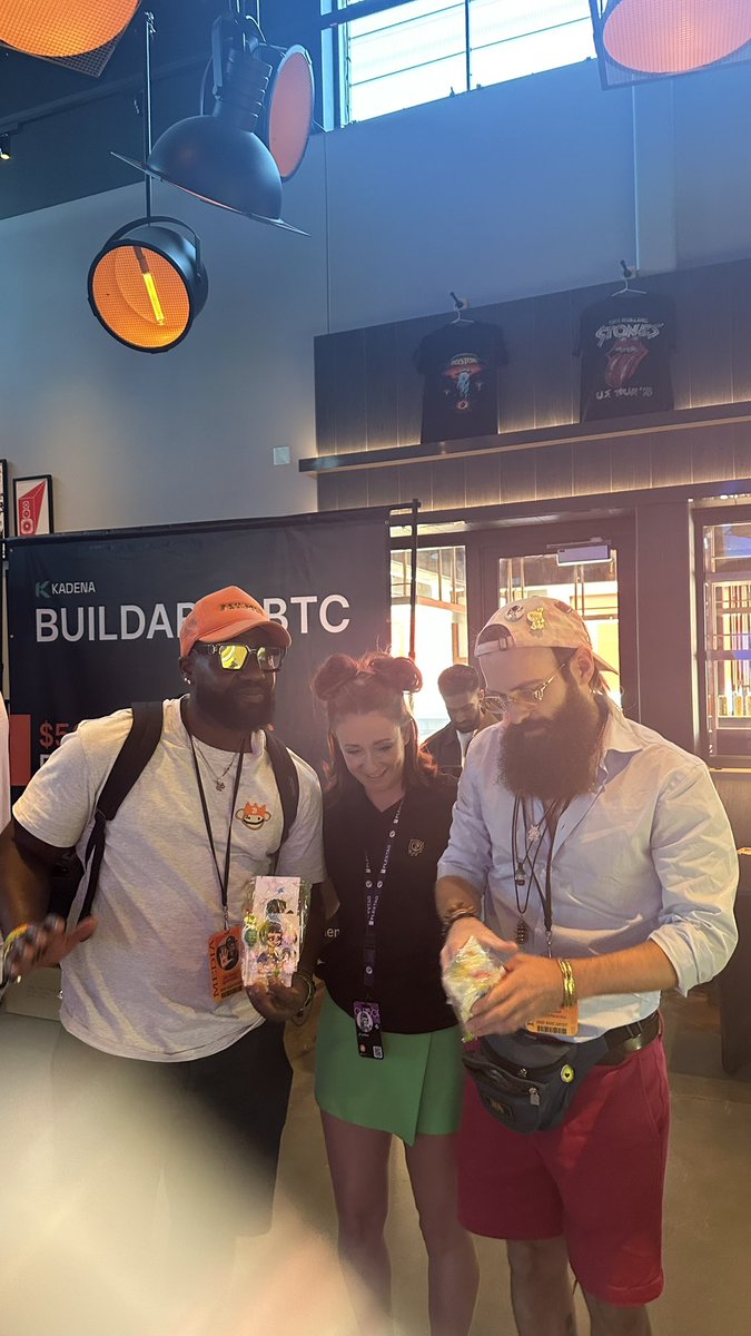 Just winning misfits out here! ❤️❤️ <a href="/TheMisfits___/">TheMisfits</a>  I only have 5 left!! Who’s next!?! See yall today! LFG VEGAS!
