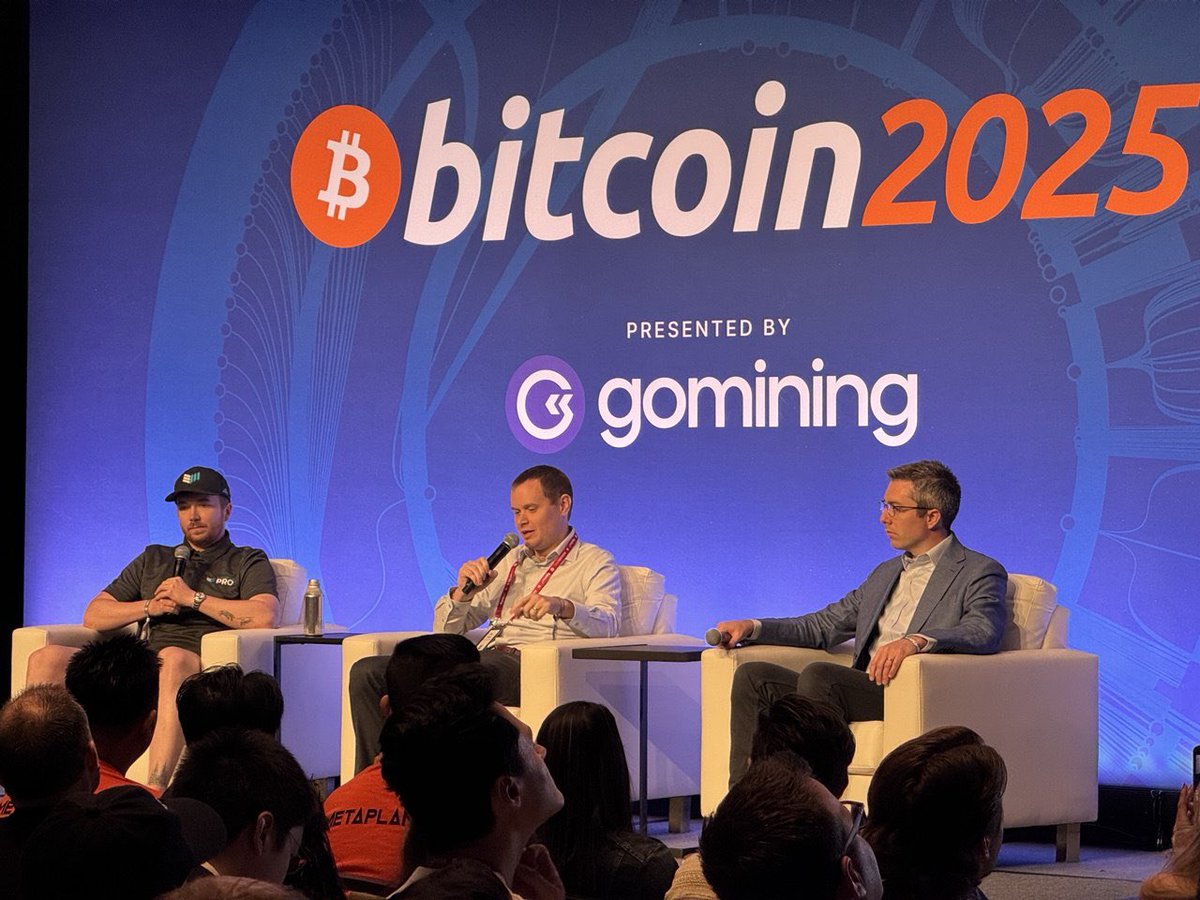 My first time speaking at the #Bitcoin Conference

What do you think we talked about