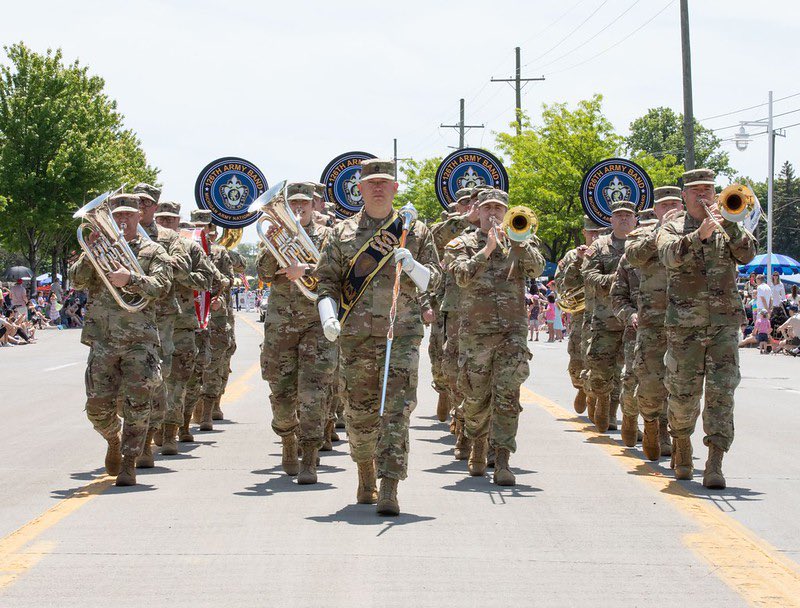 MIArmyGuard's tweet image. Today we are highlighting 126th army band located in Belmont, Michigan.

Their missions is to provide music throughout unified land operations to instill in our force the will to fight and win, while fostering the support from citizens. 

#bandlife #music #armyband #unithighlight