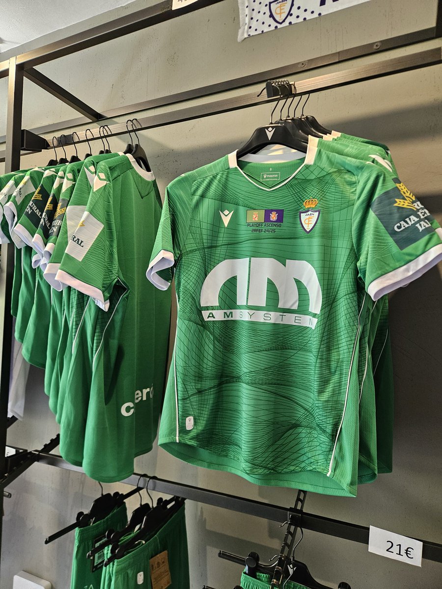 🟩 🟪

Parche especial para el Playoff de ascenso.
24/25📅