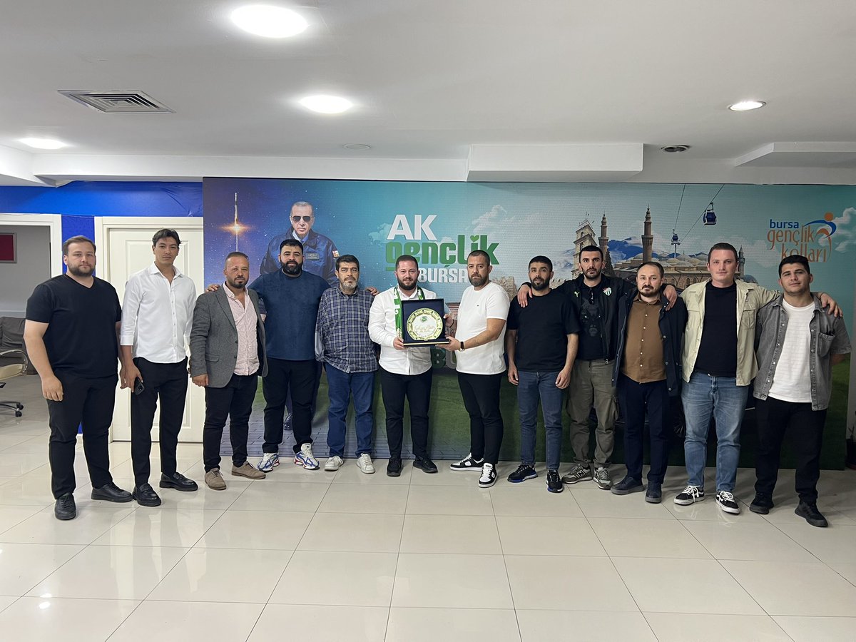 Teksaslı Bursasporlular Derneği olarak Bursa Ak Parti Gençlik Kolları Başkanı Furkan Akın’a hayırlı olsun ziyaretinde bulunarak, görevinde başarılar diledik.