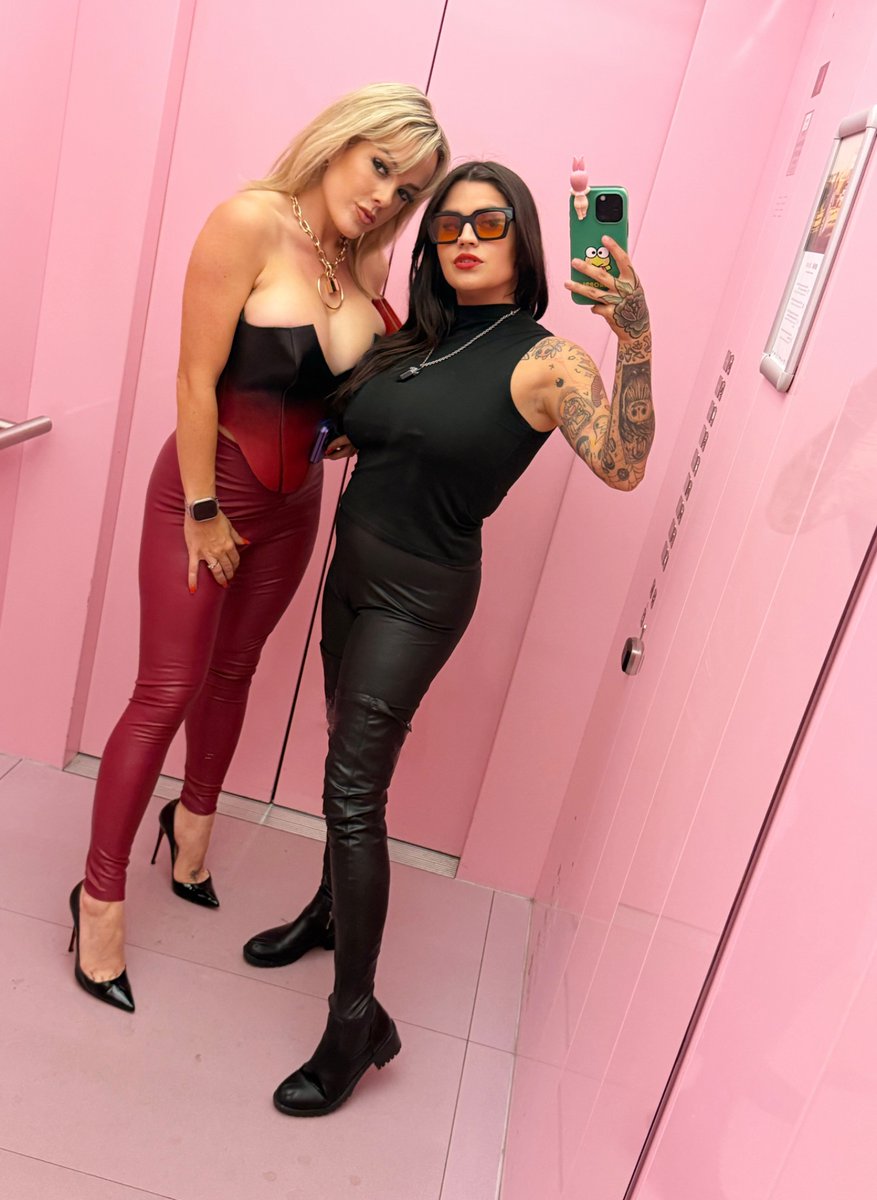 The Terror Twins have arrived <a href="/GermanFetBall/">German Fetish Ball</a>.

👯‍♀️