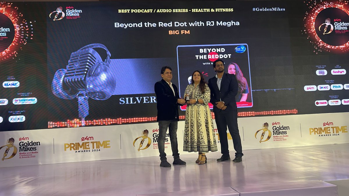 e4mevents's tweet image. What a win! 📻
Big congratulations to the winners in the Best Podcast / Audio Series - Health &amp;amp; Fitness at the #e4mGoldenMikes Awards 2025! 🎙

Category: Best Podcast / Audio Series - Health &amp;amp; Fitness
Winners: @bigfmindia

#AudioExcellence #CreativeCampaigns #GoldenMikes2025