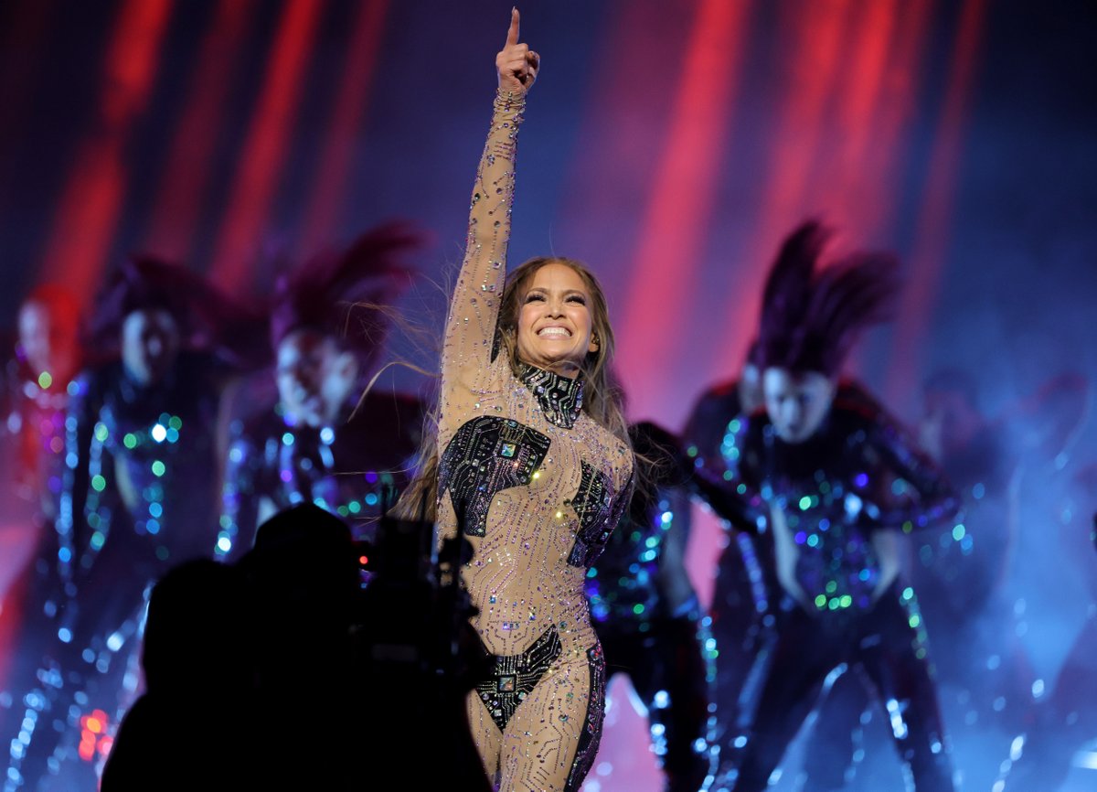 Jennifer Lopez announces Las Vegas residency after cancelling 2024 tour [DETAILS]: 1043freshradio.ca/news/11198670/… <a href="/JLo/">jlo</a> <a href="/CaesarsPalace/">Caesars Palace</a> #Vegas
