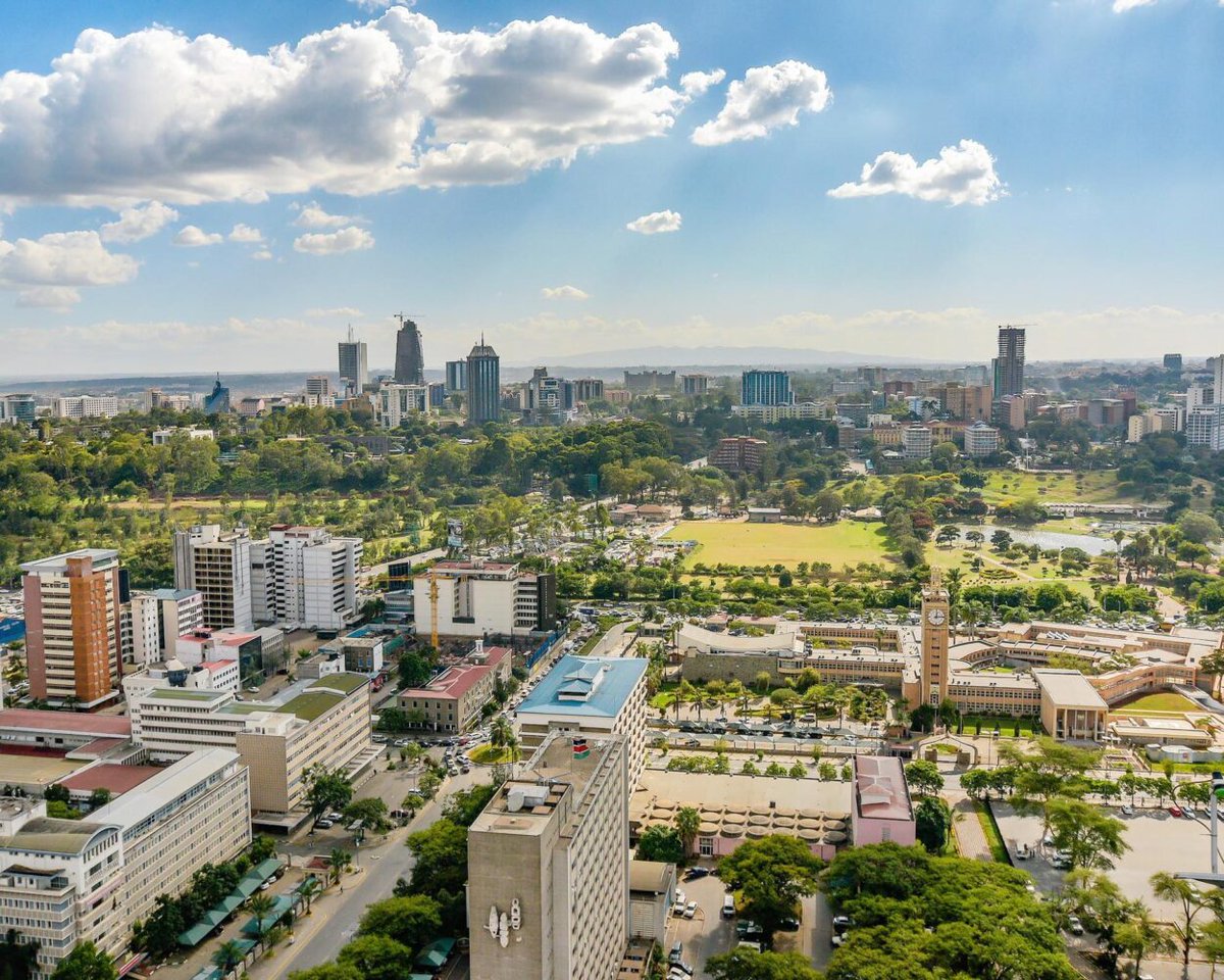 Alek_Svet's tweet photo. @iamyesyouareno It's as if being racist strongly correlates with having no critical thinking skills.
Below same part of Nairobi, Kenya from the alleged 1965 picture. It's time to decolonize Moscovy just as all other European empires were decolonized. https://t.co/npKJvnKERv