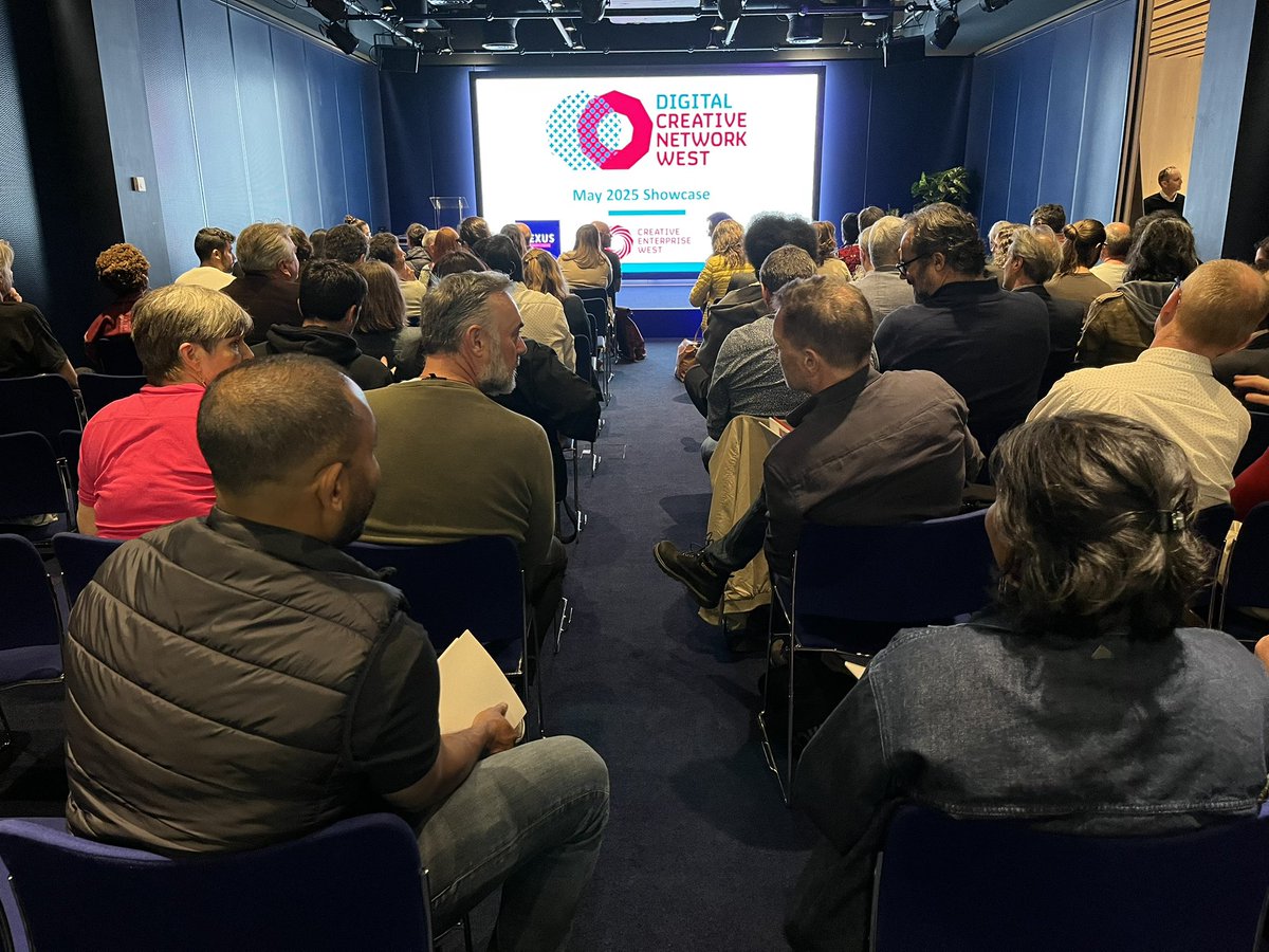 @Catalonia_Uk organises a reception in the framework of the <a href="/ClusterAVCat/">Clúster Audiovisual de Catalunya</a> institutional and business mission to the UK, aiming to strengthen the international presence of the Catalan audiovisual sector. ✈️🇬🇧