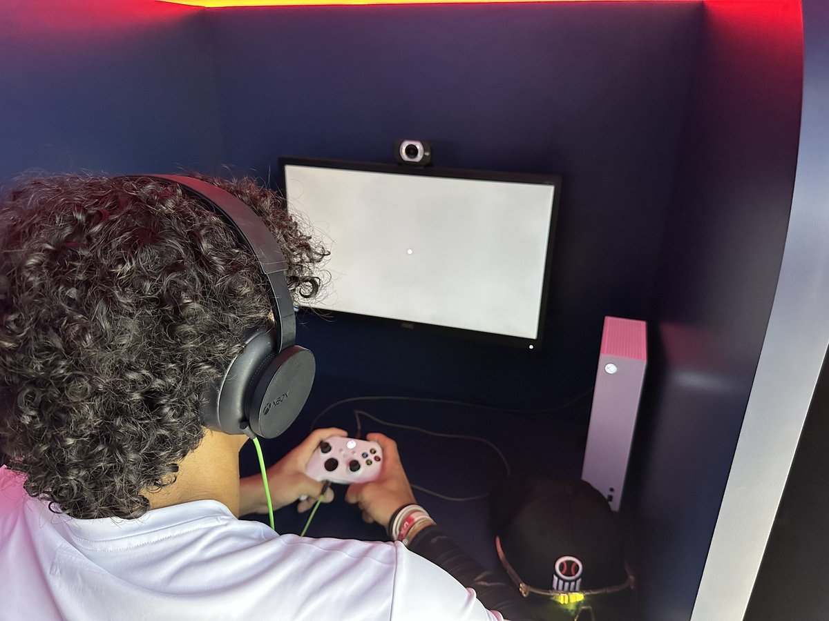 PrepBaseballTN's tweet image. #TNTPG25 🤝 @S2Cognition

We appreciate our partners at S2 Cognition for coming out to our Top Prospect Games at Riverdale High School today!

@PrepBaseball