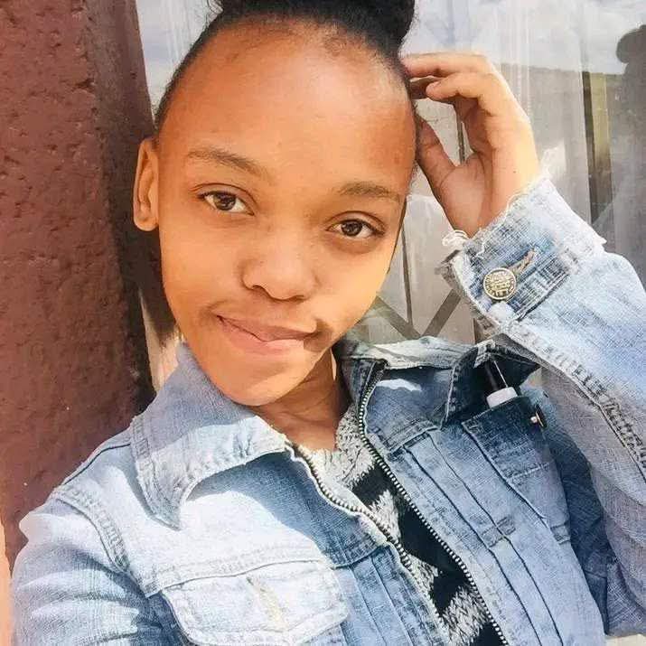 Patriot_S_A's tweet photo. 🚨 MISSING PERSON ALERT 🚨
🕵️‍♂️ Name: Kutlwano Hlalele
👩 Age: 24 years old
📅 Last Seen: 11th May 2025 (Sunday)
📍 Location: Naledi, Soweto
👚 Clothing: Grey tracksuit

Story:
Good day, everyone. We are urgently seeking help to find Kutlwano Hlalele, who has been missing since Sunday, 11th May 2025. She was last seen in Naledi, Soweto, when she went to a local spaza shop, but she never returned home.