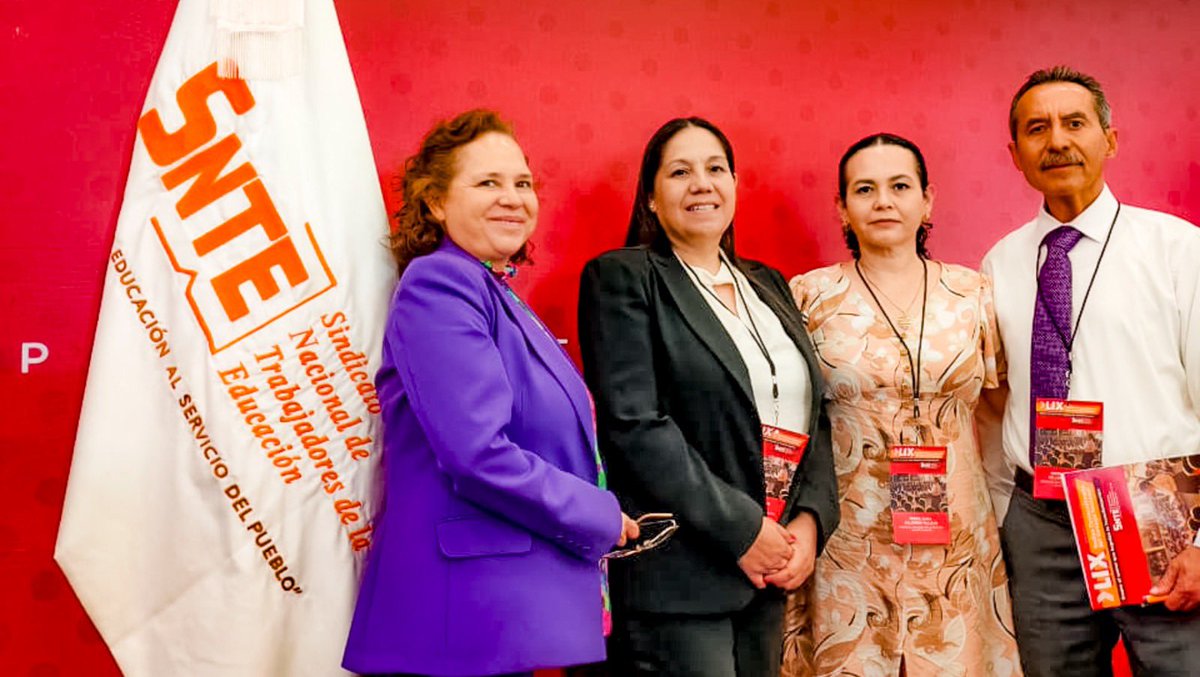 SNTEAgs's tweet photo. Monterrey, Nuevo León | 27 de mayo 2025

La Maestra Adriana Ochoa, Líder de la Sección 1 del SNTE, participó en la LIX Sesión Extraordinaria del Consejo Nacional del SNTE, junto a los concejales María Esther Cruz Franco, Olga Calderón Vallejo y Armando Villanueva Alba. https://t.co/6jAYn63IAT