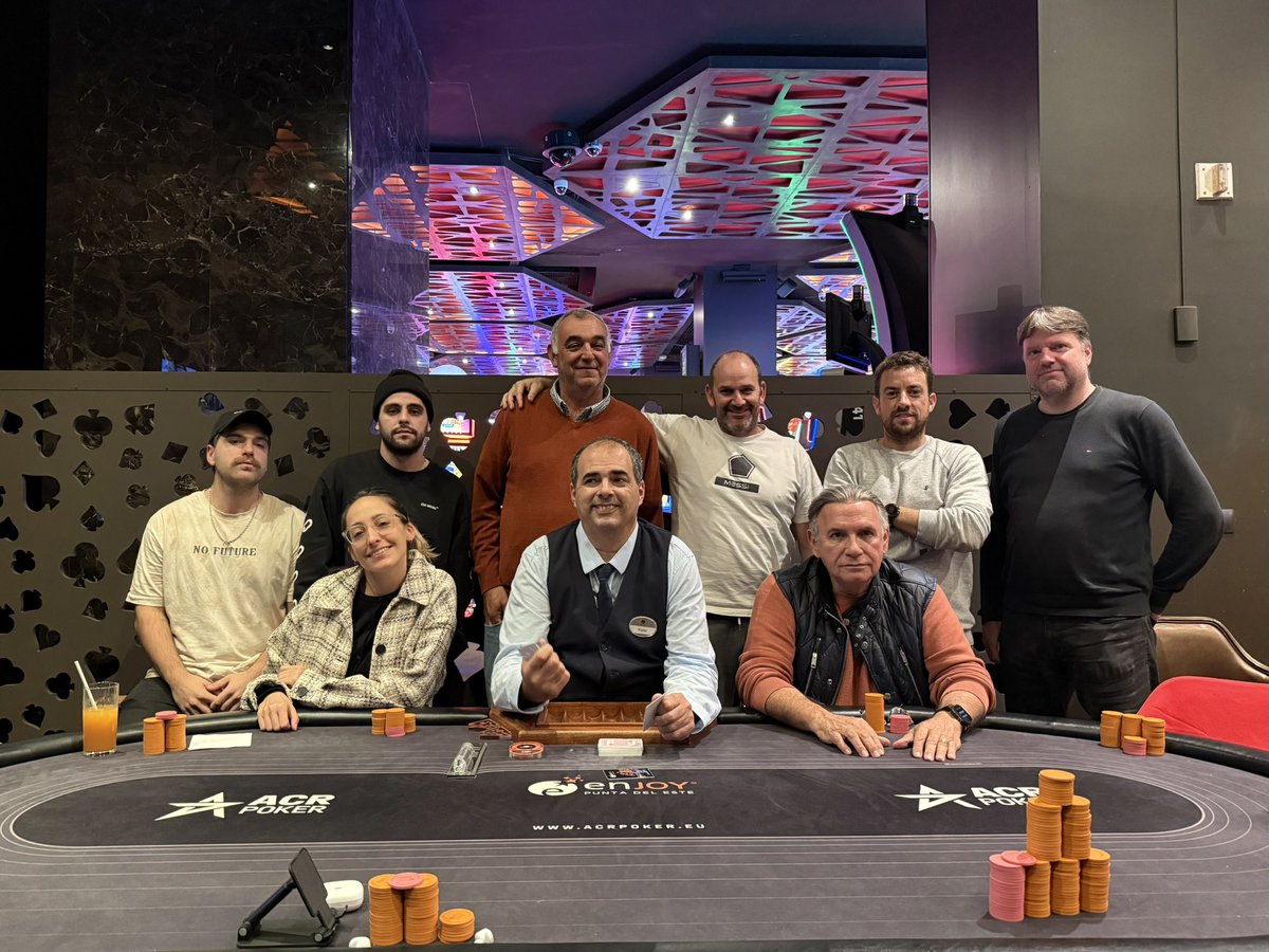 El #TorneoSemanal de este martes  reunió a 38 jugadores que dejaron todo en las mesas. Después de varias horas de juego, estos fueron los tres mejores de la jornada:

🥇 Pedro Souza – USD 2.695
🥈 Jund Alois – USD 1.605
🥉 Federico Somaruga – USD 985