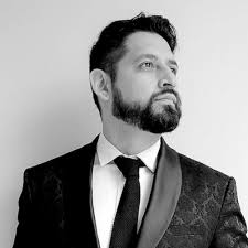 Con una destacada trayectoria dirigiendo orquestas de renombre y participando en los principales festivales nacionales, <a href="/ChristianGohmer/">Christian Gohmer</a>, como #DirectorHuésped del #Programa12, promete una velada inolvidable.
<a href="/MusicaINBAL/">MúsicaINBAL</a> 
📅Jueves 5 de junio, 20 h
📍#SalaPonce, <a href="/PalacioOficial/">PalaciodeBellasArtes</a>