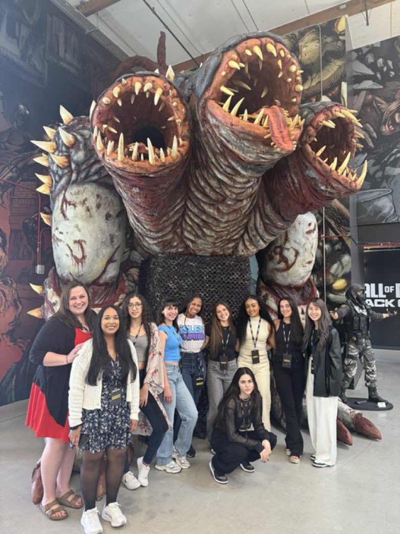 A HUGE thank you to @callofduty for inviting me to the Level Up Lab!🤩 I can’t express how grateful I am to have been apart of something so special.🥹The memories I made are some that I’ll genuinely never forget. Thank you for giving me this opportunity, I am forever grateful!❤️