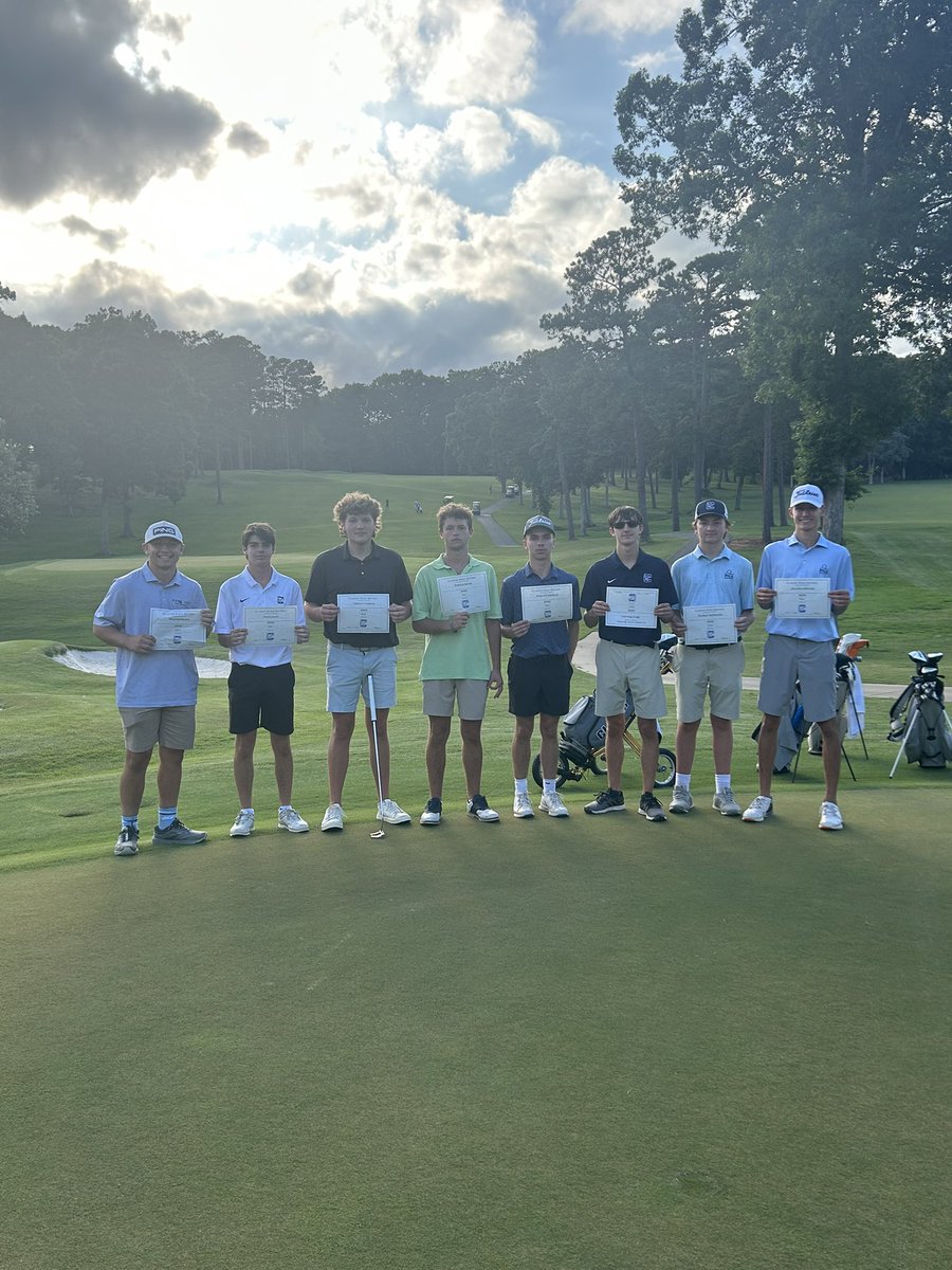 Clover Boys Golf tweet media