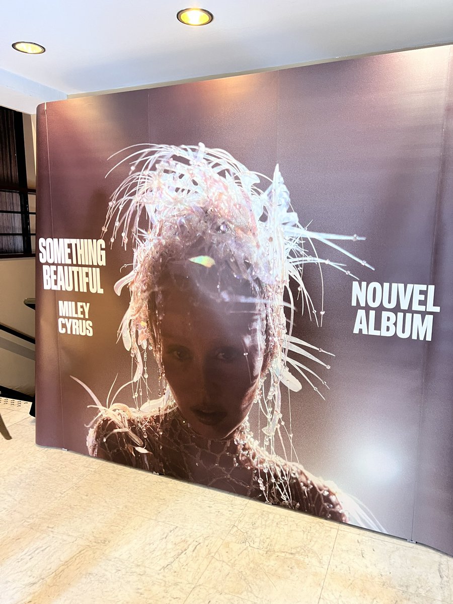 out of context hannah montana (@ochannahmontana) on Twitter photo 