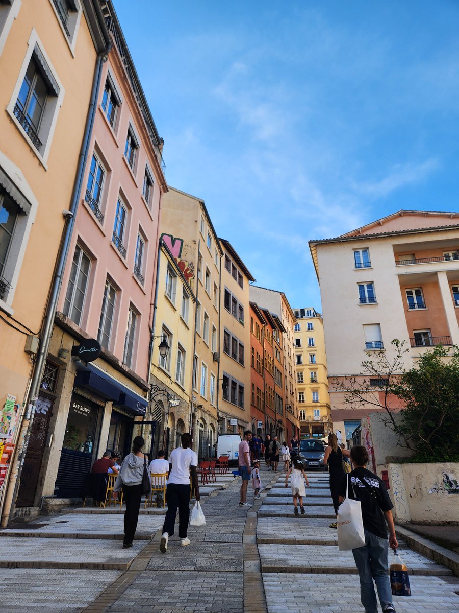 Shichou96's tweet image. #difficile j'ai fais trop de trucs ce mois ci dmdmrr