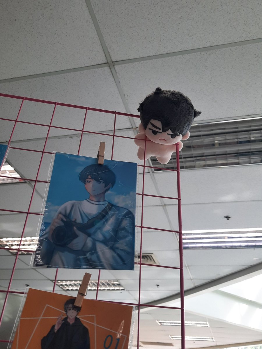 rymaea's tweet photo. Yjh and kdj manning my booth 🫶 https://t.co/6e0B6HGHSc