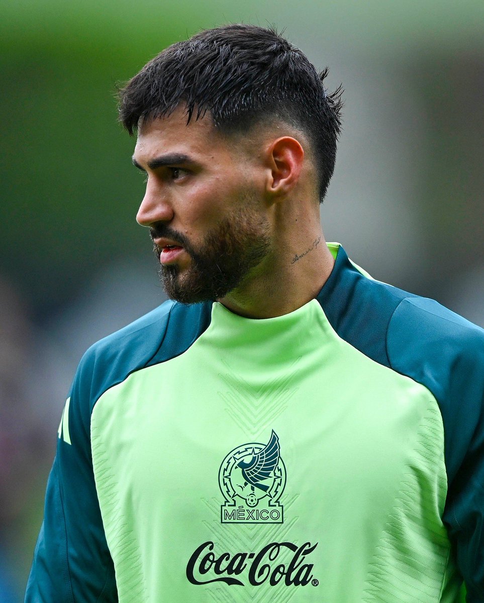 TigresOficial's tweet photo. 📸🐯🇲🇽 Nuestro Seleccionado Mexicano, Juan José Purata, enfocado, comprometido y trabajando fuerte en su primera convocatoria con @miseleccionmx, de cara a los duelos amistosos ante Suiza y Turquía.

¡Con toda la garra, Juanjo! 💪🏼 https://t.co/DNR820x02T
