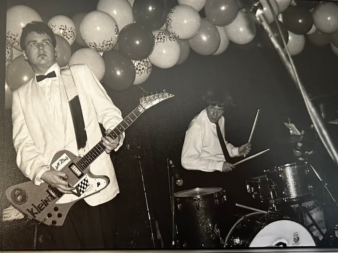 The Smugglers tweet media