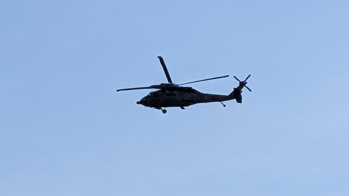 習志野にブラックホーク見にきた。