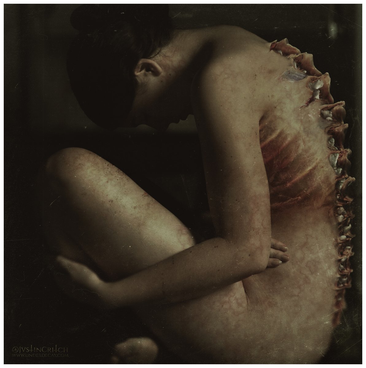 JustinCritch's tweet photo. "Sever the Undeserved" 

 It's been a minute since I've made some new #artwork. Resources listed in the comments. #madeWithPhotoshop and a @wacom Intuos Pro. @Photoshop 

Want more darkness? Hit the link in my bio. 

#darkArt #horrorArt #photomanipulation #underDecay https://t.co/0GynnxubDu
