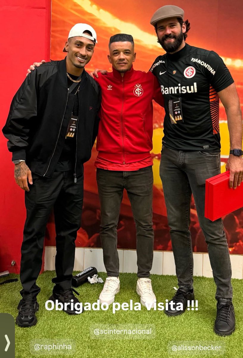 InterDD's tweet photo. E esse trio? https://t.co/Z5MaZTRCAz