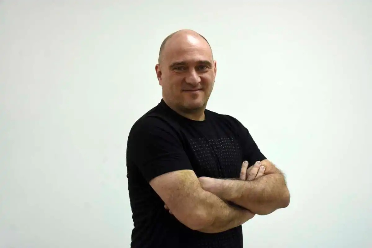 Diego Penizzotto, jefe de Economía en Diario Río Negro, habla en #ClubDeBarrio con <a href="/gervasiodamonte/">Emiliano Damonte Taborda</a> y <a href="/MiguelhFrias/">Miguel Frias</a>.

Por buenosaires.gob.ar/radiociudad