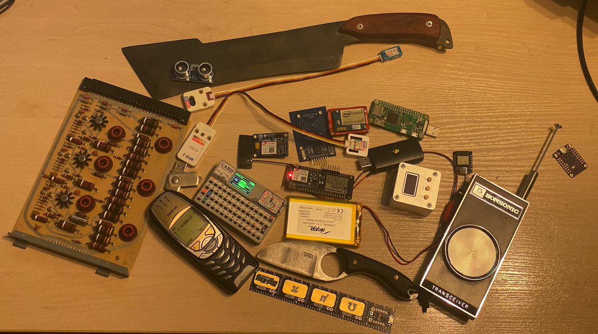 Paweł Maziarz (@pawelmaziarz) on Twitter photo #DarkSeeker już się szykuje (a tak naprawdę odnajdzie to dopiero za 37 lat).. Widzimy się na <a href="/CONFidenceConf/">confidenceconf</a>! #DarkSeeker już się szykuje (a tak naprawdę odnajdzie to dopiero za 37 lat).. Widzimy się na <a href="/CONFidenceConf/">confidenceconf</a>!