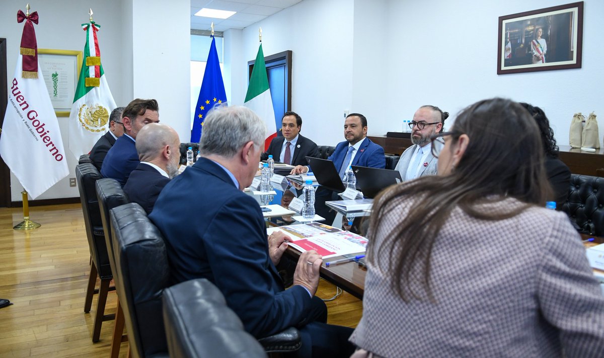 Buen Gobierno México 🇲🇽 (@buengobierno_mx) on Twitter photo Hoy, el subsecretario de #BuenGobierno, <a href="/EncinasN/">Alejandro Encinas Nájera</a>, sostuvo una reunión de alto nivel con representantes de Italia y <a href="/ELPACCTO/">EL PACCTO 2.0</a> (UE), en la cual intercambiaron avances y desafíos en la lucha contra la corrupción.
Además, México explicó las buenas prácticas del nuevo modelo de Hoy, el subsecretario de #BuenGobierno, <a href="/EncinasN/">Alejandro Encinas Nájera</a>, sostuvo una reunión de alto nivel con representantes de Italia y <a href="/ELPACCTO/">EL PACCTO 2.0</a> (UE), en la cual intercambiaron avances y desafíos en la lucha contra la corrupción.
Además, México explicó las buenas prácticas del nuevo modelo de
