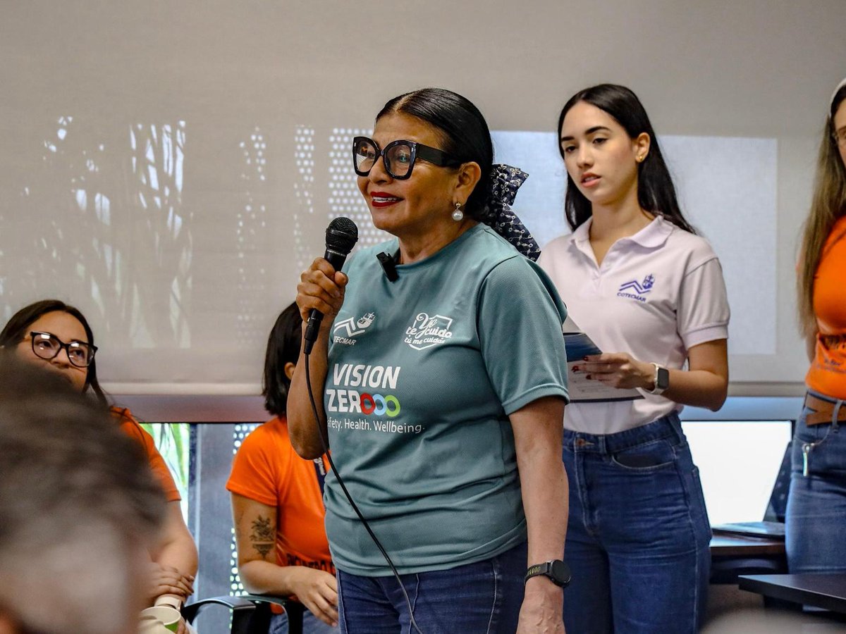 Cotecmar's tweet image. Presentes en el 3er Encuentro Multisectorial de #COPASST

Participamos en esta jornada de fortalecimiento y articulación entre Comités Paritarios de Seguridad y Salud en el Trabajo, un espacio liderado por la ANDI en el marco del mes de la SST.

@ANDI_Colombia @andi_bolivar