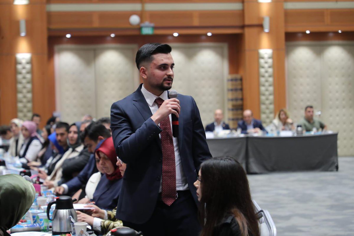 AK Parti İstanbul İl Sosyal Politikalar Başkanlığımızın ev sahipliğinde, 3 kademe ilçe başkanlarımızın katılımıyla kapsamlı bir istişare toplantısı gerçekleştirildi.

Genel Merkez Sosyal Politikalar Marmara Bölge Sorumlumuz Furkan Leventoğlu’nun yanı sıra İl Başkan Yardımcımız