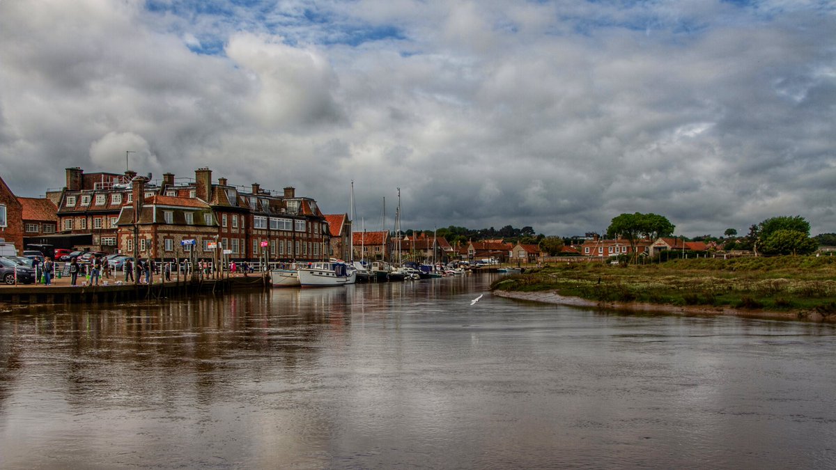 dave_fincham's tweet photo. Blakeney Quayside @itvweather @StormHourMark #StormHour @bbcweather @ChrisPage90 @itvanglia @weatherchannel  @visit_norfolk  #Weathercloud @itvweather @EDP24 @nthnorfolknews @WeatherAisling @ukweatherpics @ukweatherwatch @bbcweather @BBCLookEast https://t.co/rFfwDbICNb