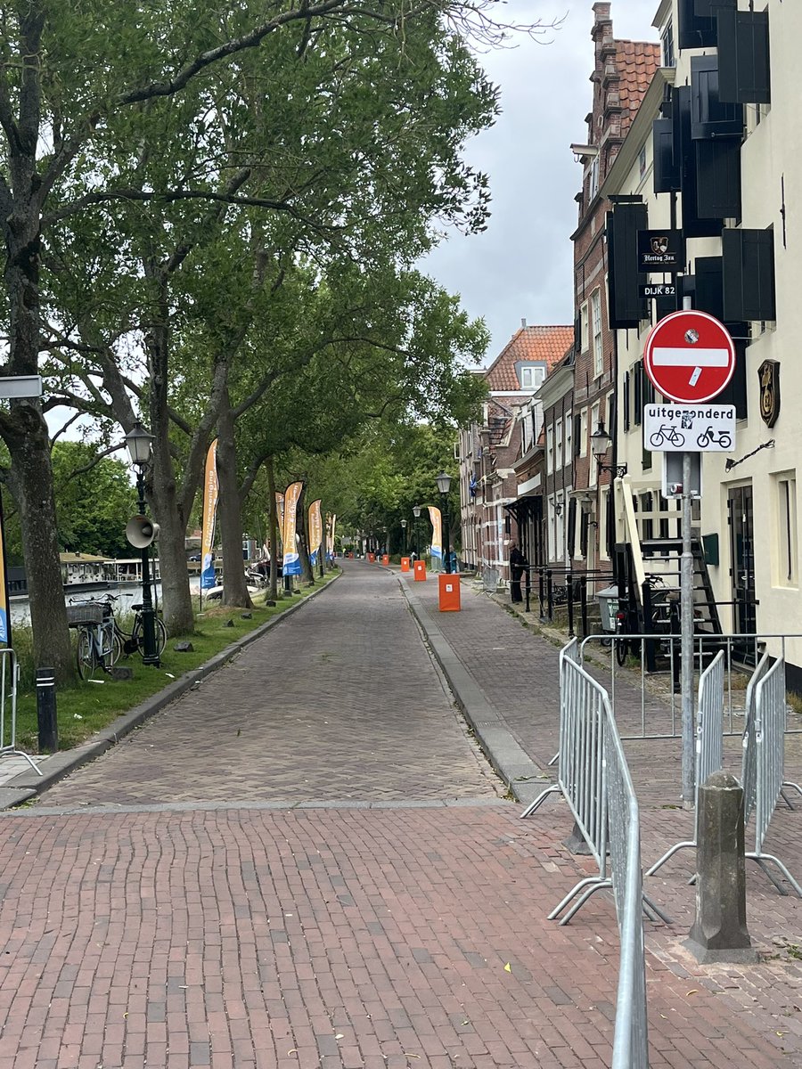EventRentall's tweet photo. Wielerronde Enkhuizen 25-05-2025🚴‍♂️

Wilt u ook dranghekken huren voor uw wielerronde? Ga dan naar https://t.co/URJ0SKdaTa https://t.co/bMtkH2xvaH